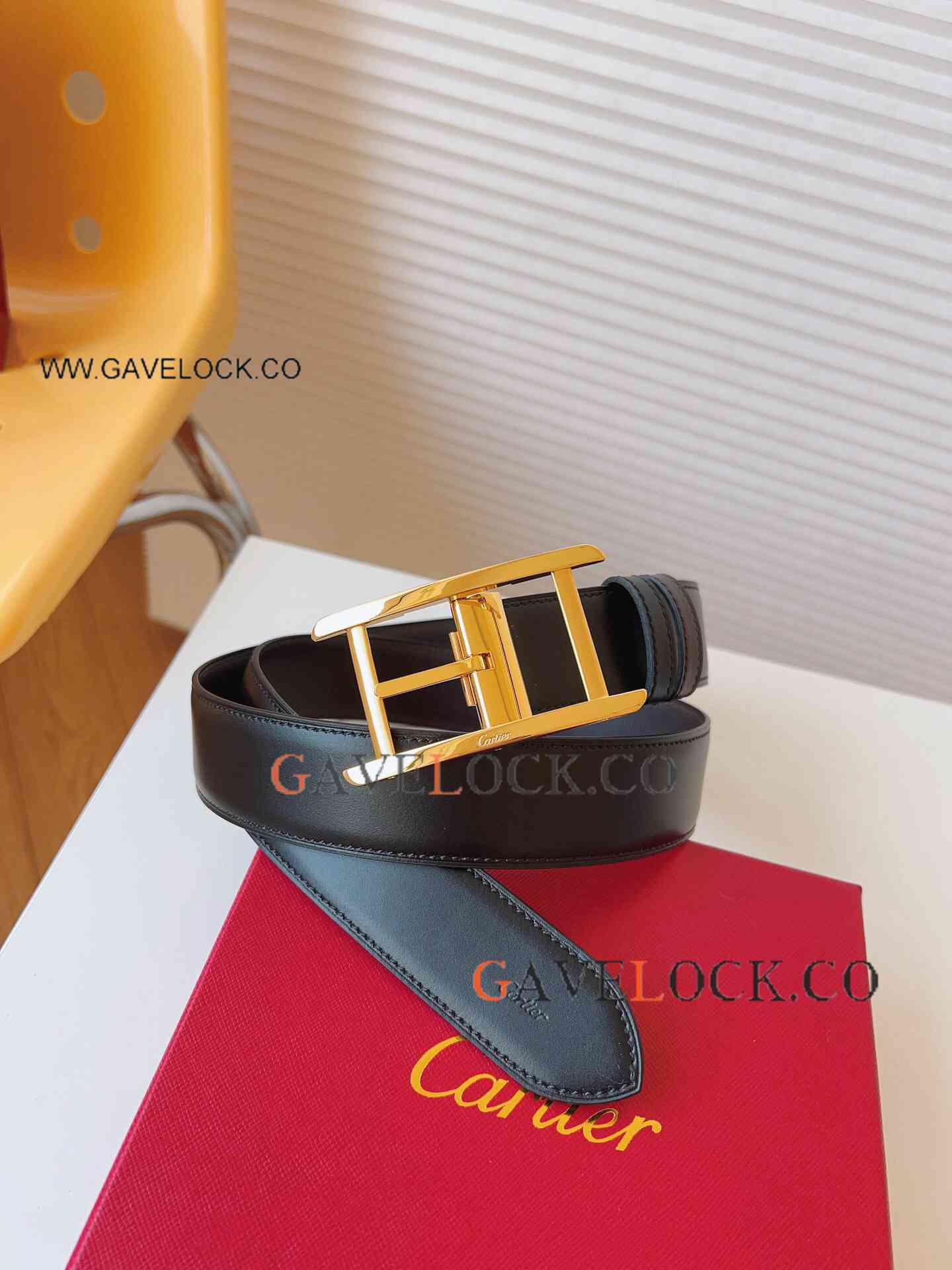 New Cartier Belt 2024 Cartier Black-Coffee Reversible leather strap 35 mm